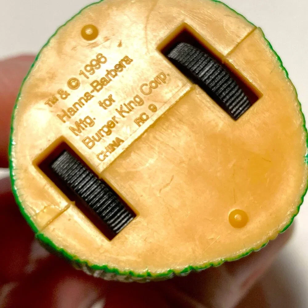 3 Vintage Toys: “A Bug’s Life”; “Scooby-Do”; and “Hugo” from Hunchback of Notre - Picture 8 of 8